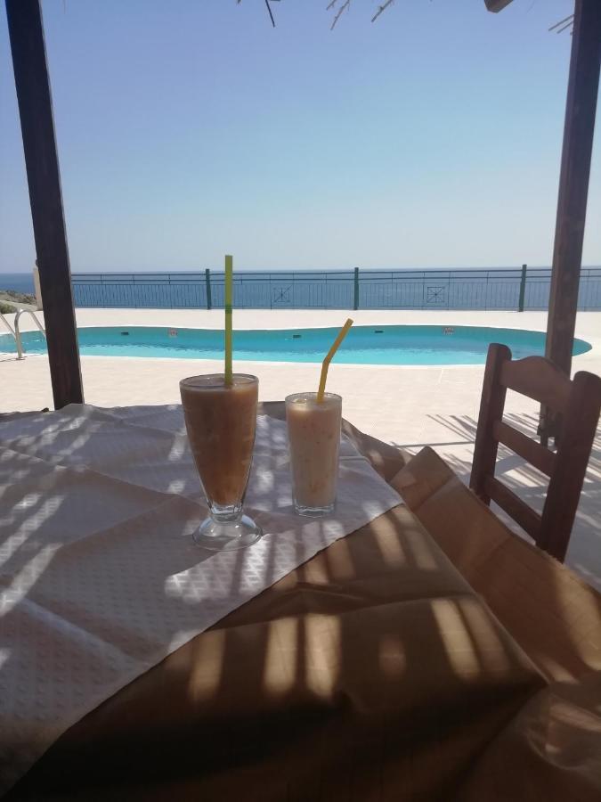 Hill Of Calm Hotel Triopetra Exterior photo